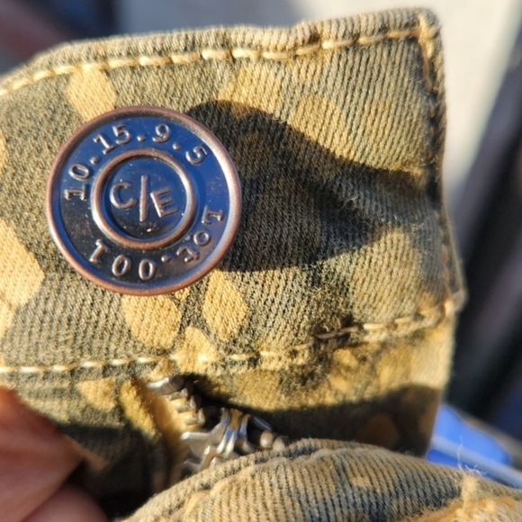 Current/Elliot The Stiletto Denim Snake Print Ankle Jeans - Picture 5 of 7